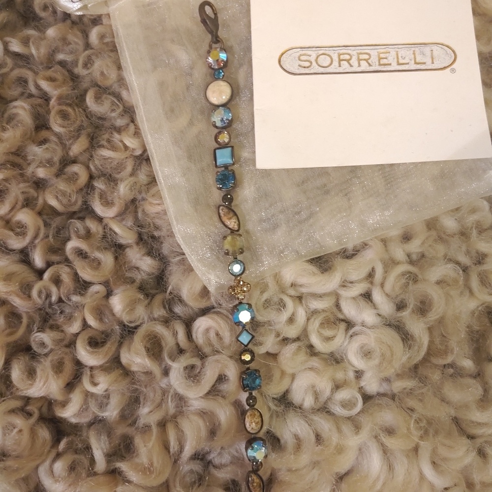 Sorrelli bracelet